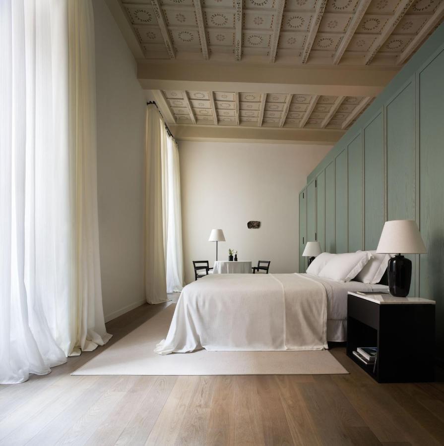 Parisii Bocca Di Leone 88 Bed & Breakfast Rome Exterior photo